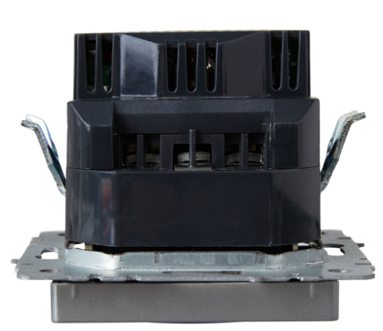 фото Розетка с заземлением  IEK BR-R14-16-U21-D21-K47 в Уфе