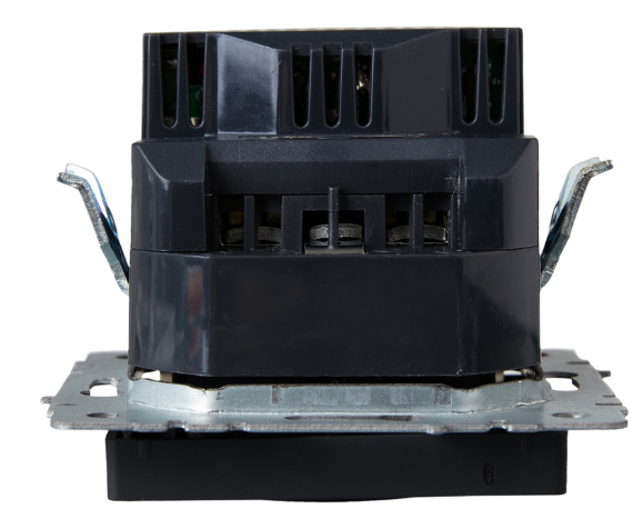 фото Розетка с заземлением  IEK BR-R14-16-U21-D31-K02 в Омске