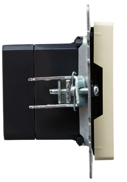 фото Розетка USB  IEK BR-U22-018-K10 в Омске