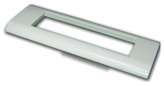 

Рамка Lanmaster LAN-FR45X135-WH пластиковая накладка на цоколь, 135x45, белая, LAN-FR45X135-WH