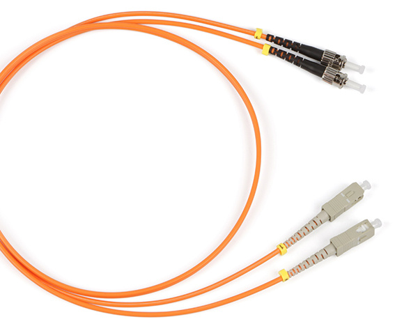 фото Патч-корд волоконно-оптический Hyperline FC-50-ST-SC-PC-3M в Перми
