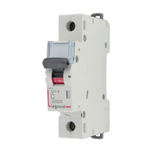 

Автоматический выключатель Legrand 407662 DX³ 6000 - 10 кА - тип характеристики C, 1П, 230/400 В~, 1 А, 1 модуль, 407662