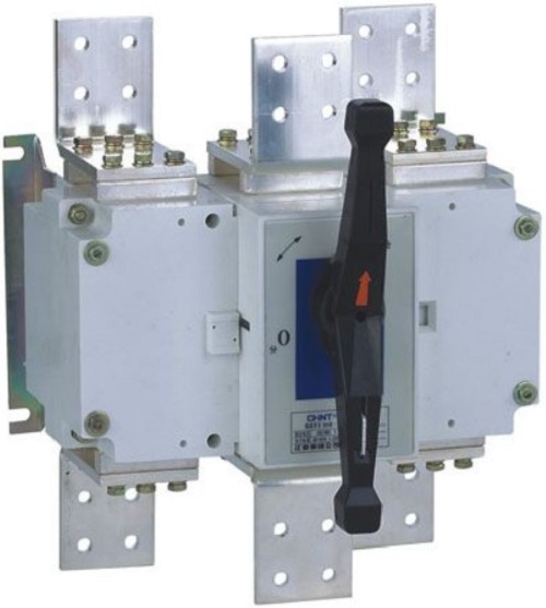 

Выключатель-разъединитель CHINT 393272 NH40-2500/3 ,3P, 2500А, стандартная рукоятка управления, 393272