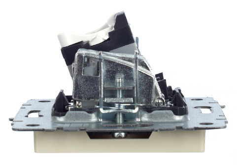 фото Розетка комбинированная IEK BR-AK20-1-K10 в Уфе