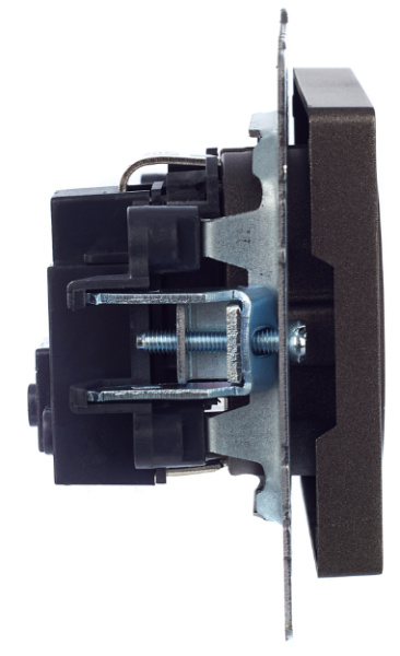 фото Розетка с заземлением  IEK BR-R14-16-K45 в Казани