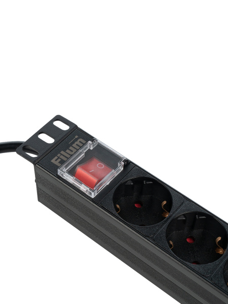фото Блок розеток 19", 9 розеток Filum FL-PDU19-9SCH-2MEU в Уфе