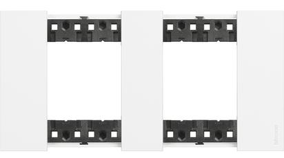 Изображение товара Декоративная рамка серии Living Now для 4 модулей Bticino KA4802M2KW белая