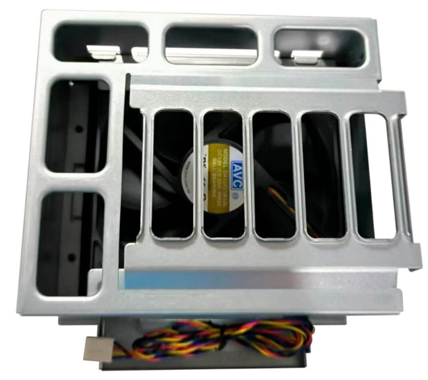 

Вентилятор для корпуса AVC 84H342310-004 120mm, 700-2600rpm, 80.78CFM, 38.5dBa, 84H342310-004