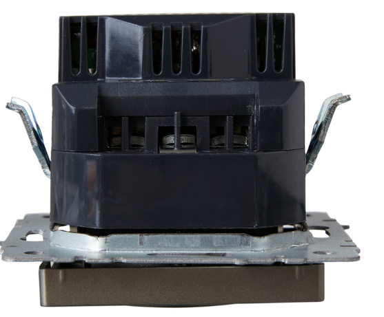 фото Розетка с заземлением  IEK BR-R14-16-U22-018-K37 в Уфе