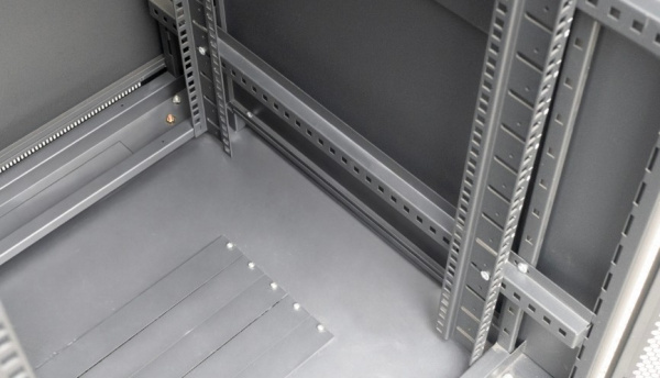 фото Шкаф напольный 19", 27U Мирарус MR-TFC-27U-600/600-GD-BK в Казани
