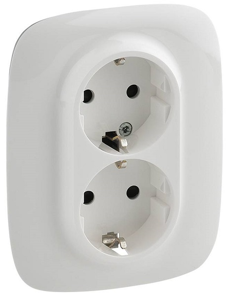 

Розетка Legrand 753726 Valena ALLURE DIY, 2-ая с/з с защитными шторками, безвинт.зажим, белая, 753726