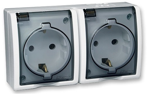 

Розетка Simon 1594433-030 Simon 15 Aqua Белый 2-я с/з с крышкой наружная,IP54, 1594433-030