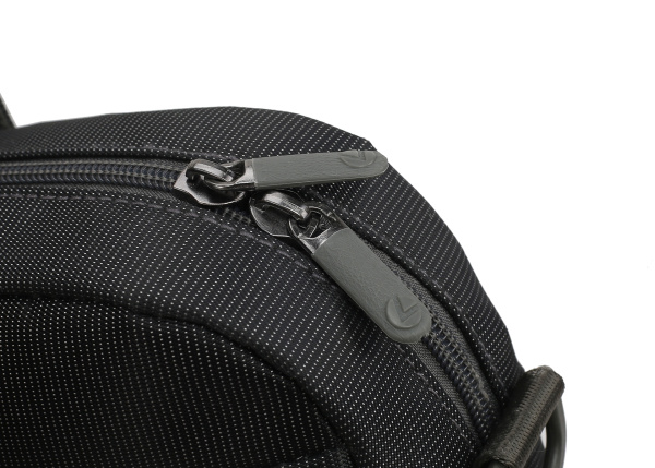 фото Сумка для ноутбука Lamark L247 Dark Grey в Казани