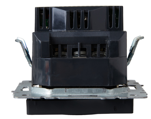 фото Розетка с заземлением  IEK BR-R14-16-U21-D21-K53 в Уфе