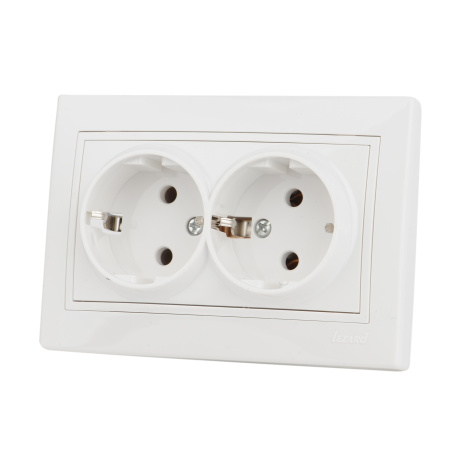 фото Розетка  Lezard 701-0202-127 в Омске