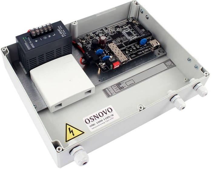 

Конвертер OSNOVO OMC-1000-11HX/W с поддержкой PoE. GE (10/100/1000Base-T) с PoE (до 30W), GE SFP (1000Base-X). Встроенная грозозащита. РoE IEEE 802.3a, OMC-1000-11HX/W