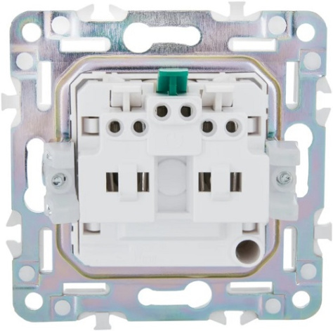 фото Розетка с заземлением  IEK SK-R14-16-1-K53 в Ростове-на-Дону