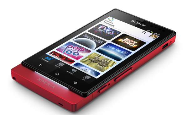 фото Мобильный телефон  Sony Xperia sola MT27i red