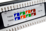 фото Патч-панель NikoMax NMC-RP24UD2-ES-1U-BK