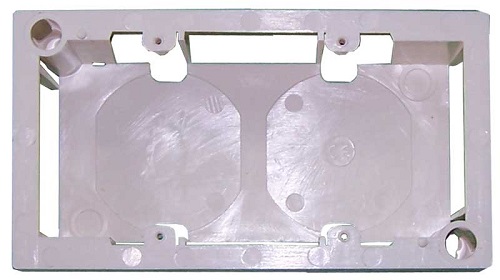 

Коробка Lanmaster LAN-WB45x90-WH настенная под рамку французского стандарта, 45х90 мм, LAN-WB45x90-WH