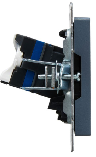 фото Розетка компьютерная  IEK BR-K10-2-K35 в Красноярске