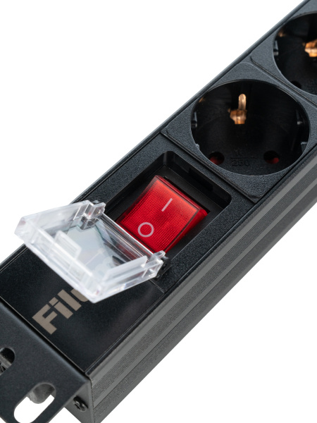 фото Блок розеток 19", 8 розеток Filum FL-PDU19-8SCH-PS-C14 в Уфе