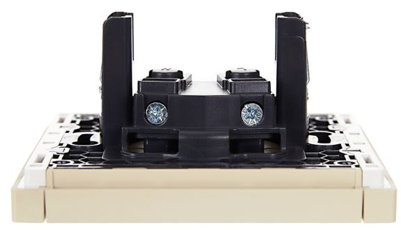 фото Розетка с заземлением  IEK FP-R11-16-1-K10 в Ростове-на-Дону