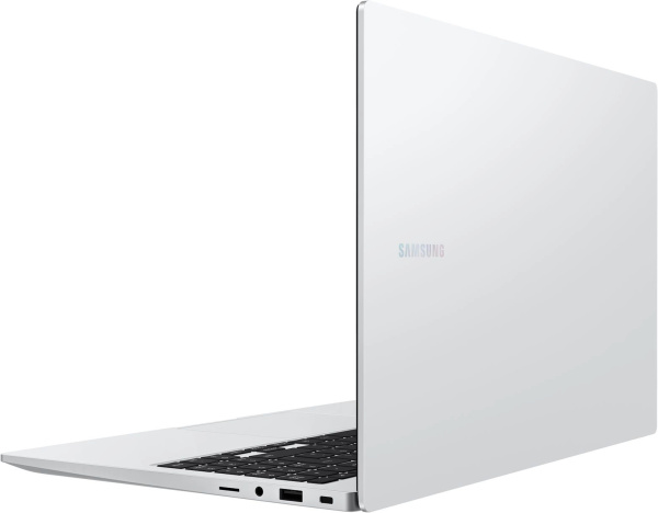 фото Ноутбук  Samsung Galaxy Book 4 NP754 в Красноярске 15.6 ", Core 5, 16 Гб RAM, 512 Гб SSD, Iris Xe Graphics, Серебристый