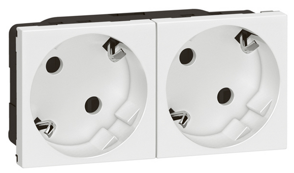 фото Розетка  Legrand 077252 в Омске