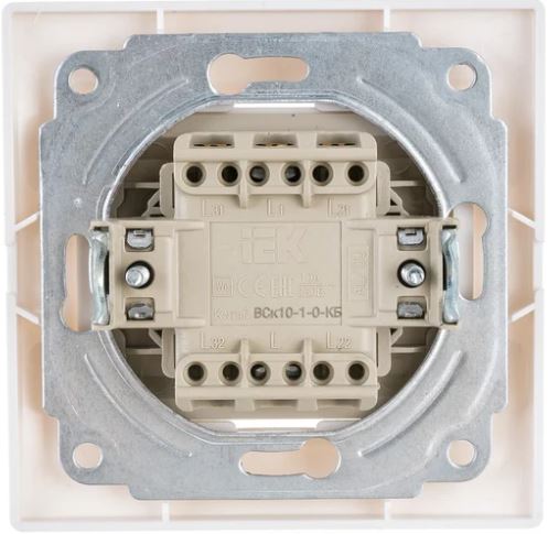 

Выключатель кнопочный IEK EVK13-K01-10-DM KVARTA 10А ВСк10-1-0-КБ белый, EVK13-K01-10-DM
