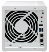 фото Сетевой накопитель QNAP D4 Pro