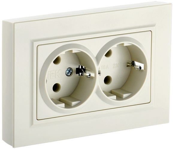 

Розетка IEK BR-R21-16-K10-F 2-м СП BRITE РС12-3-БрКр 16А в сборе с заземл. без защ. шторок бежевая, BR-R21-16-K10-F