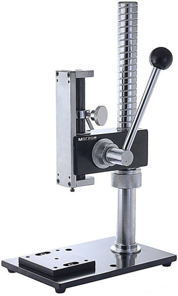 Изображение товара Динамометр МЕГЕОН 03000A - испытательный стенд сжатия для точных измерений