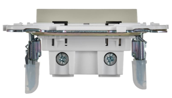 фото Розетка без заземления  IEK SK-R13-10-K10 в Ростове-на-Дону
